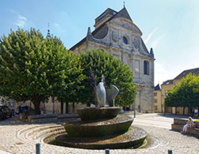Vesoul- Parvis église saint georges © Studio Etienne Gamelon - BCTourisme