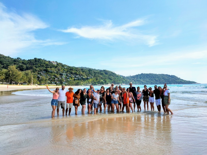 Sur les plages thaïlandaises, 26 agents de voyages de la France entière ont pu expérimenter la "Sandbox" de Phuket © PG TM