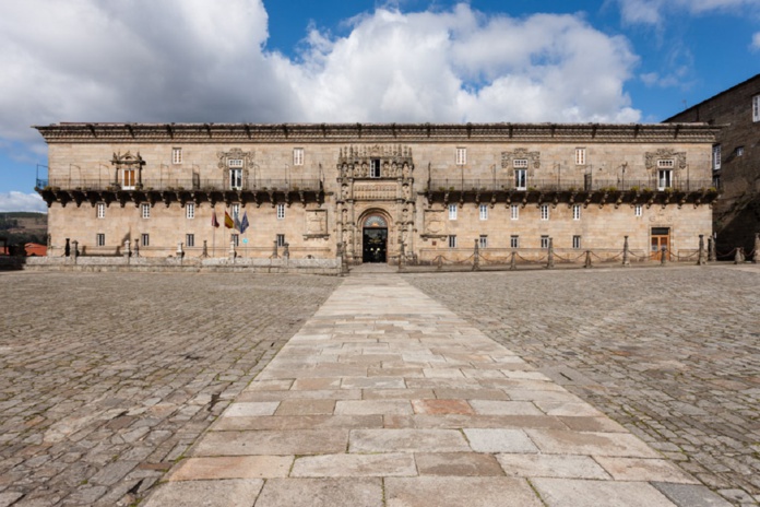 Bâti au XVIe siècle pour recevoir et soigner les pèlerins, le Parador de Saint-Jacques est aujourd’hui l'un des plus beaux d’Espagne. Si ce n’est le plus joli - DR : OT de Santiago