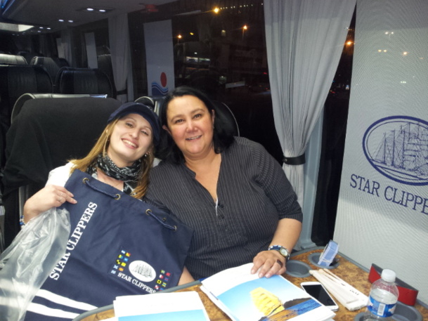 Nice : Sylvaine Siennat d'Havas voyages by Carlson Wagonlit a gagné un sac Star Clippers et une casquette Expedia. Nice : Sylvaine Siennat d'Havas voyages by Carlson Wagonlit a gagné un sac Star Clippers et une casquette Expedia.