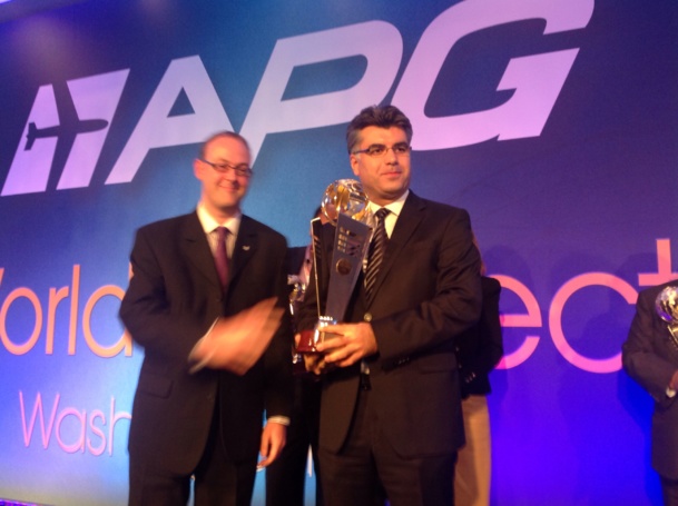 Huseyin Taaylga, VP Amérique et Europe de Turkish Airlines en compagnie de Richard Burgess, président d'APG Network Huseyin Taaylga, VP Amérique et Europe de Turkish Airlines en compagnie de Richard Burgess, président d'APG Network
