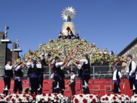 Le rituel de l’offrande des fleurs - DR : Tino Gil Le rituel de l’offrande des fleurs - DR : Tino Gil