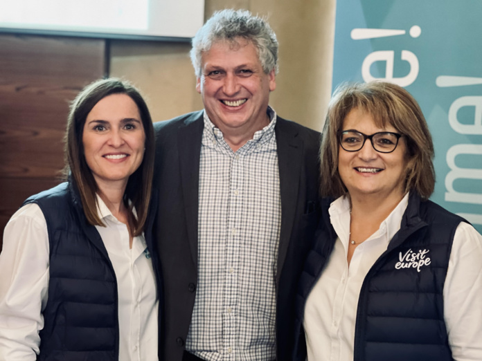 De gauche à droite, Julia Klingler, Helmut Gschwentner et Muriel Bougeard - DR : JDL De gauche à droite, Julia Klingler, Helmut Gschwentner et Muriel Bougeard - DR : JDL