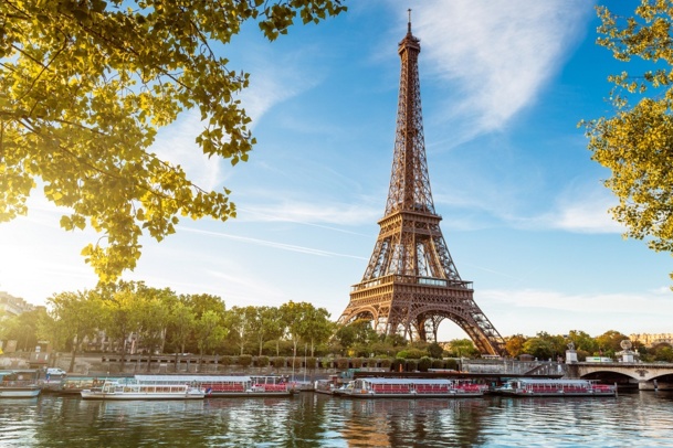 Avec 83 millions d’arrivées internationales en 2012, la France  reste la première destination mondiale en volume mais n’est plus que le numéro trois mondial en valeur - DR : © Beboy - Fotolia.com
