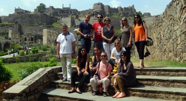De gauche à droite - En haut : Philippe Marcelot - Ikar, Stéphane Grehalle - Bouddha Spirit, Julien Vivanti - Thalys, Amélia Alves - Jet Airways, Meriem Slimani - Directours, Aurélie Huraingue - La Maison des Indes. En bas : Laureen Palcy - TAJ Hotels, Samia Abdallaoui - Terres&Océans, Roxane Videment - Kuoni, Camille Mallet - Amplitudes et Perrine Le Bannier - BTS India - Photo DR De gauche à droite - En haut : Philippe Marcelot - Ikar, Stéphane Grehalle - Bouddha Spirit, Julien Vivanti - Thalys, Amélia Alves - Jet Airways, Meriem Slimani - Directours, Aurélie Huraingue - La Maison des Indes. En bas : Laureen Palcy - TAJ Hotels, Samia Abdallaoui - Terres&Océans, Roxane Videment - Kuoni, Camille Mallet - Amplitudes et Perrine Le Bannier - BTS India - Photo DR