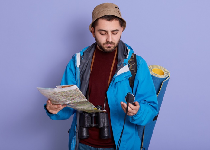 Non, tout le monde ne va pas se ruer sur les agences de voyages ou rester calfeutrés devant sa cheminée ! Entre ces deux extrêmes, les nuances sont multiples et plurielles - DR : DepositPhotos.com, Sementsova321 Non, tout le monde ne va pas se ruer sur les agences de voyages ou rester calfeutrés devant sa cheminée ! Entre ces deux extrêmes, les nuances sont multiples et plurielles - DR : DepositPhotos.com, Sementsova321