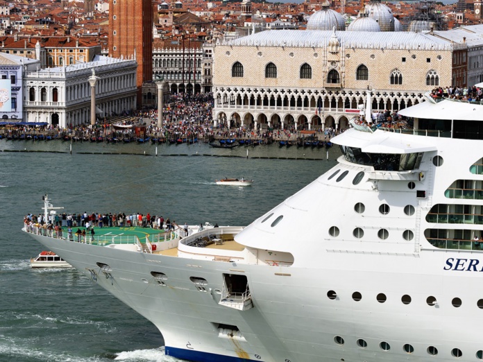 Le gouvernement italien versera 57,5 ​​millions aux compagnies qui ne peuvent pas accoster à Venise - Depositphotos @znm666