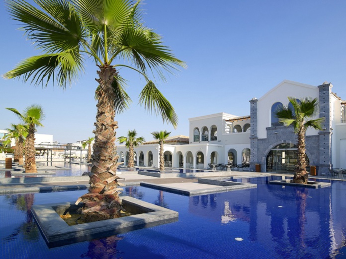 Le Club Héliades Signature Anemos Luxury Grand Resort 5*, en Crète, accueillera ses premiers clients le 9 avril 2022 pendant les vacances de Pâques. – DR Héliades.