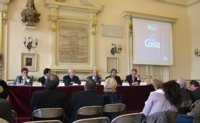 Costa Croisière : le Costa Serena se fait baptiser à Marseille Costa Croisière : le Costa Serena se fait baptiser à Marseille