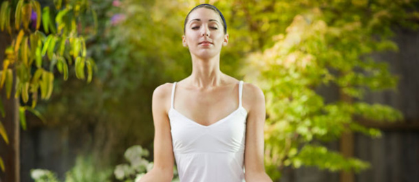 La sophrologie  sert à mieux gérer les agressions extérieures - du bruit aux disputes en passant par les tensions au bureau ou les chutes des cours boursiers -  et à réduire le stress qu'on fabrique tout seul : doute de soi, pensées négatives, réflexes qui empêchent d'avancer...©DR La sophrologie  sert à mieux gérer les agressions extérieures - du bruit aux disputes en passant par les tensions au bureau ou les chutes des cours boursiers -  et à réduire le stress qu'on fabrique tout seul : doute de soi, pensées négatives, réflexes qui empêchent d'avancer...©DR