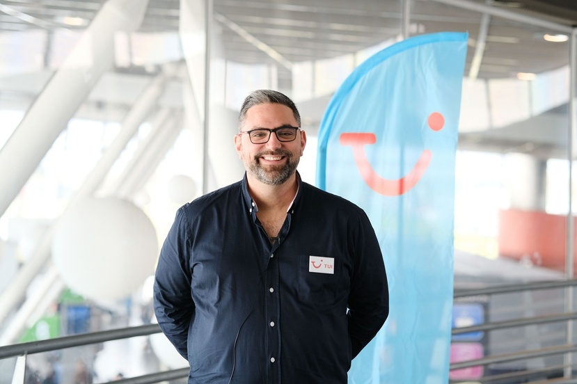 ROMAIN RORTAIS, Directeur Produits TUI Sélection / Formation & Support des Ventes ROMAIN RORTAIS, Directeur Produits TUI Sélection / Formation & Support des Ventes