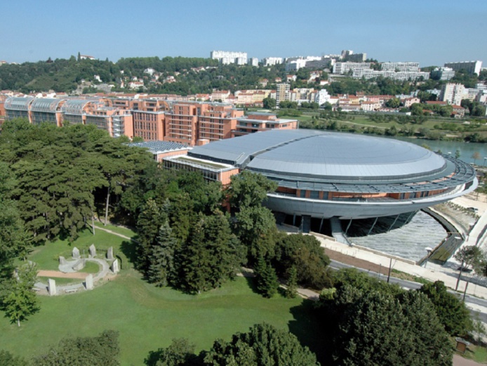 Le Centre des Congrès de Lyon est certifié Iso 20121, ce qui signifie qu’il intègre pleinement les principes de développement durable dans ses activités événementielles pour une entreprise responsable.