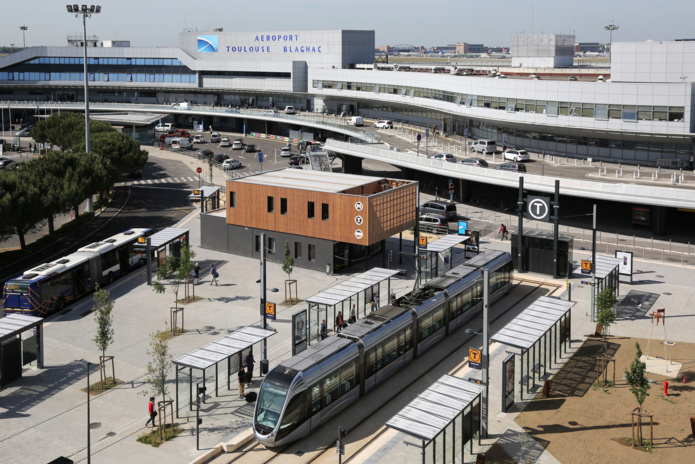 La Déclaration de Toulouse est un engagement en faveur de la durabilité aéronautique - aéroport de Toulouse Blagnac - crédit photo depositphotos