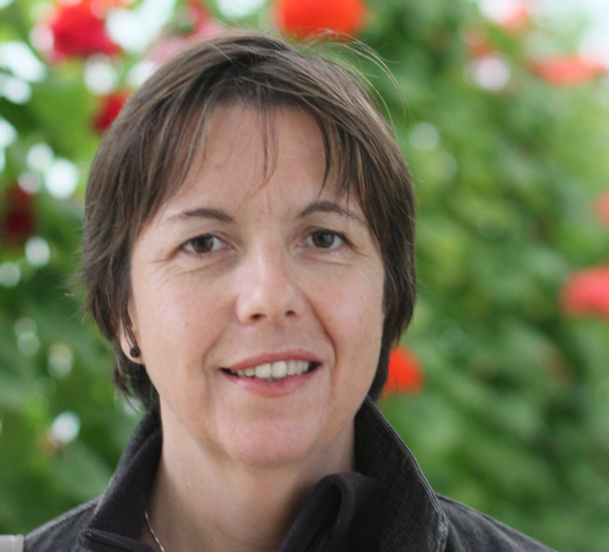 Le fil rouge de toutes ces expériences pour Christine Delécluse, c’est le management d’équipes, comment les faire progresser, les rendre autonomes et même plus compétentes que nous, leurs managers. Le fil rouge de toutes ces expériences pour Christine Delécluse, c’est le management d’équipes, comment les faire progresser, les rendre autonomes et même plus compétentes que nous, leurs managers.