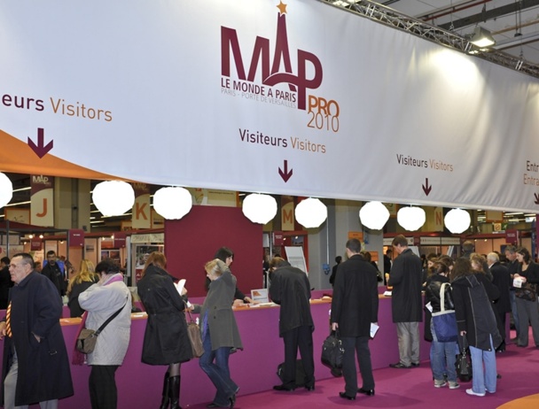 La case de l'Oncle Dom: le dernier salon où l'on cause... ensemble séparément ! La case de l'Oncle Dom: le dernier salon où l'on cause... ensemble séparément !