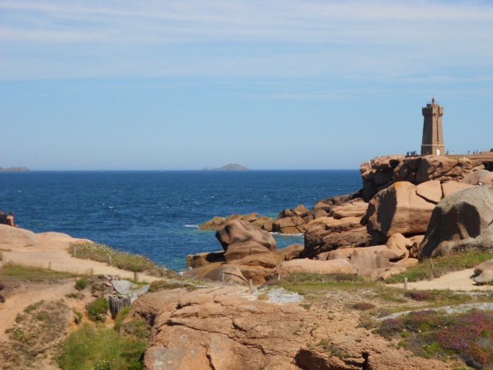 Côte de granit rose à Ploumanach (©Bretagne Tourisme)