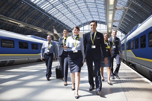 Les agents d'Eurostar ont de nouveaux uniformes depuis ce mardi 28 janvier 2014 - Photo DR