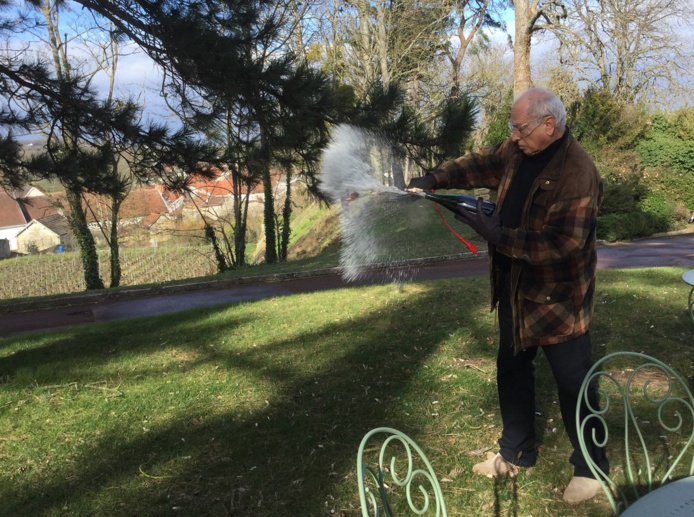 Le rituel du sabrage chez Canard-Duchêne - DR Le rituel du sabrage chez Canard-Duchêne - DR