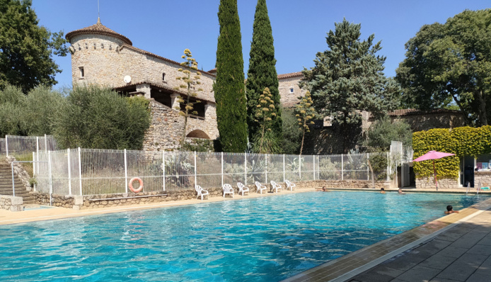 Résidence Vacances Bleues Lou Castel en Ardèche (©VacBleues)