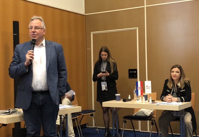 Jürgen Bachmann (SETO) introduit la présentation de la Croatie (©BC)