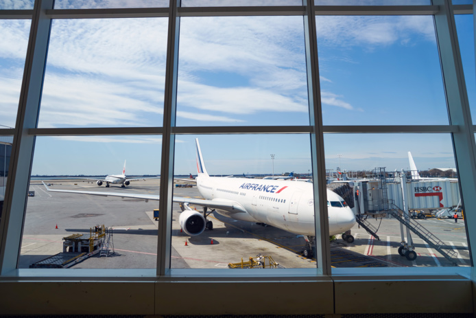 Emploi aérien : après deux années sans embauches ou presque, Air France relance ses recrutements, principalement pour du personnel au sol © Depositphotos dima_sidelnikov