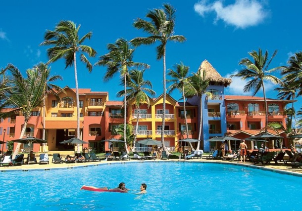 2014 : Tourist arrivals to the Caribbean are expected to rise two and three per cent