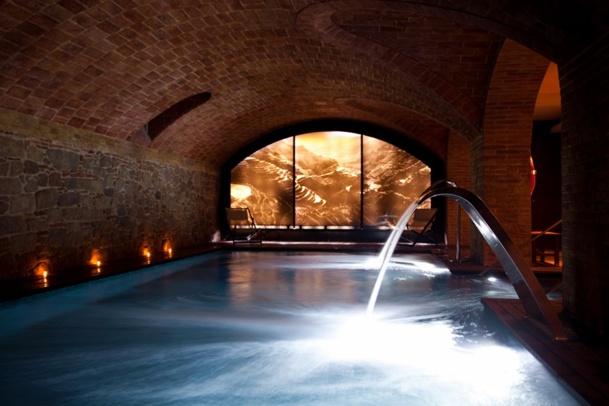 Hotel H1898 in Barcelona : wide range of exclusive treatments and therapies at the spa