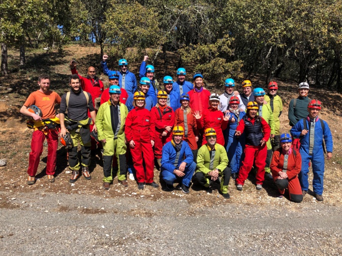 Prêts à descendre dans les profondeurs de la grotte Saint-Marcel (©DR) Prêts à descendre dans les profondeurs de la grotte Saint-Marcel (©DR)