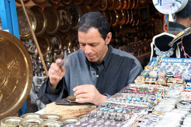 Les artisans de Sidi Bou préfèrent la clientèle française... /photo JDL