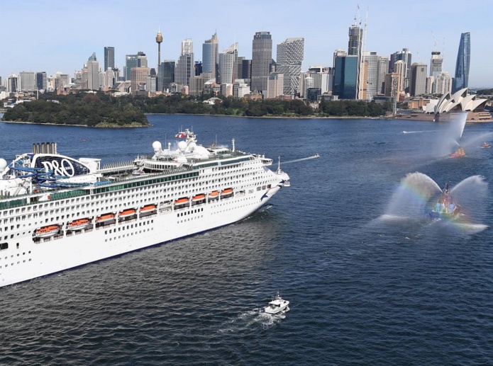 Le Pacific Explorer de P&O est entrée dans le port de Sydney (Australie) - Compte Facebook @pacificexplorerpage