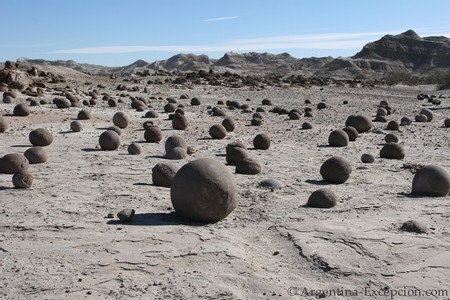 Ischigualasto vallee - photo : Argentina Excepción Ischigualasto vallee - photo : Argentina Excepción