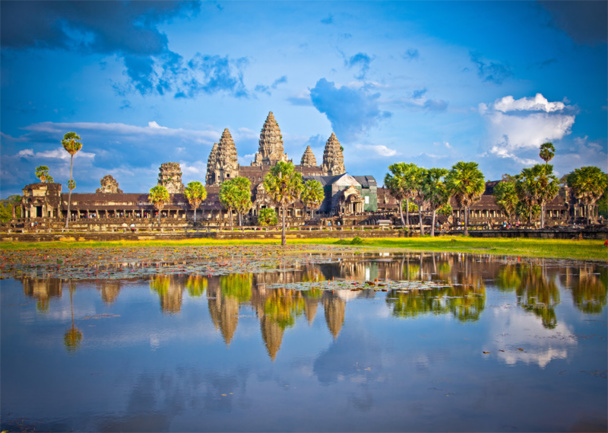 Le temple d'ANGKOR au CAMBODGE n'était jusque dans les années 80 absolument pas visité, et qui, après le classement en 1992, a attiré 60.000 visiteurs en 1999, 250.000 en 2001 et 3 millions de visiteurs en 2011 © Aleksandar Todorovic - Fotolia.com