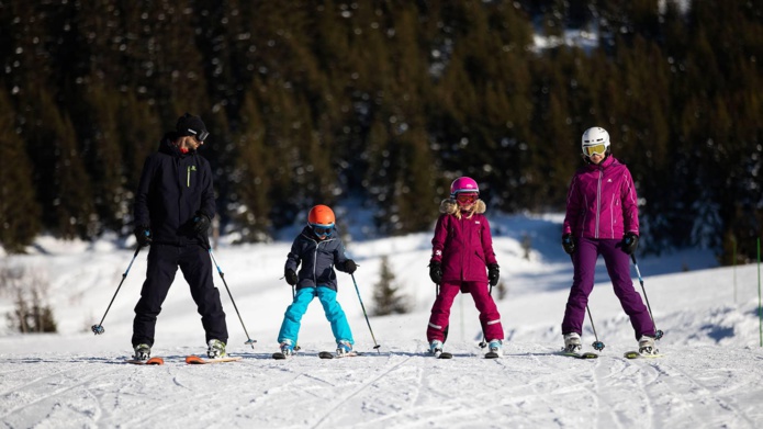 Grand retour des familles françaises à la montagne (©Méribel)