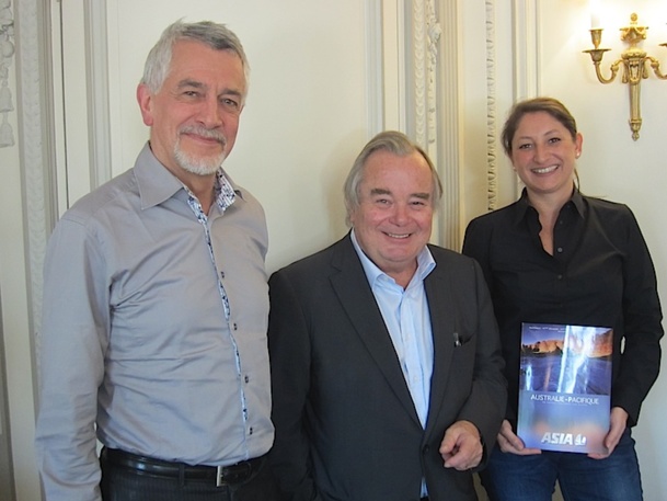 Olivier Schiffer, le directeur de la production, Jean-Paul Chantraine le PDG et Karine Vampouille, chef de produit chez Asia. DR Olivier Schiffer, le directeur de la production, Jean-Paul Chantraine le PDG et Karine Vampouille, chef de produit chez Asia. DR