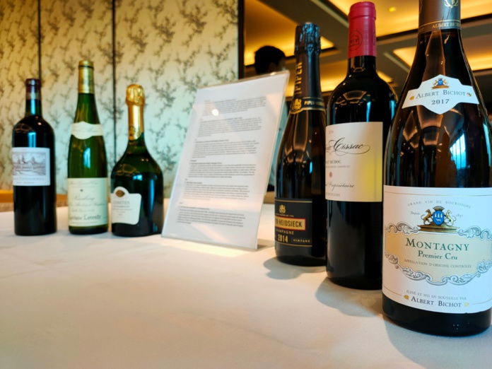 L'immense carte des vins de SIA est changée tous les 2 mois © PG TM L'immense carte des vins de SIA est changée tous les 2 mois © PG TM