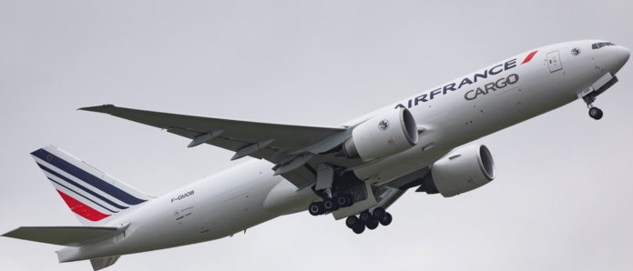 Avec un été qui s'annonce plutôt bon et cette arrivée d'un nouvel actionnaire puissant, Air France-KLM devrait pouvoir rapidement se désendetter, mais aussi être en capacité de prendre des parts dans le capital d’autres opérateurs - DR Avec un été qui s'annonce plutôt bon et cette arrivée d'un nouvel actionnaire puissant, Air France-KLM devrait pouvoir rapidement se désendetter, mais aussi être en capacité de prendre des parts dans le capital d’autres opérateurs - DR