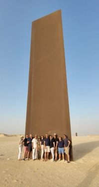 Le désert de Zekreet abrite l’œuvre étonnante de Richard Serra, East- West/West, où chacun y va de son interprétation - East - DR : A.B.