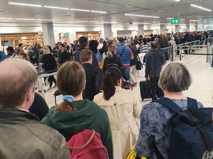 L'Europe de l'Ouest est le plus grand marché régional au niveau de l'aérien, ce qui entraine quelques embouteillages, comme à l'aéroport d'Amsterdam-Schiphol (sur la photo) - Crédit photo : Compte Facebook @Ramona Colea