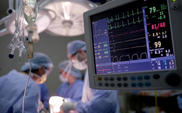 La case de l'Oncle Dom : en voyage, un bien portant est un malade qui s'ignore... La case de l'Oncle Dom : en voyage, un bien portant est un malade qui s'ignore...