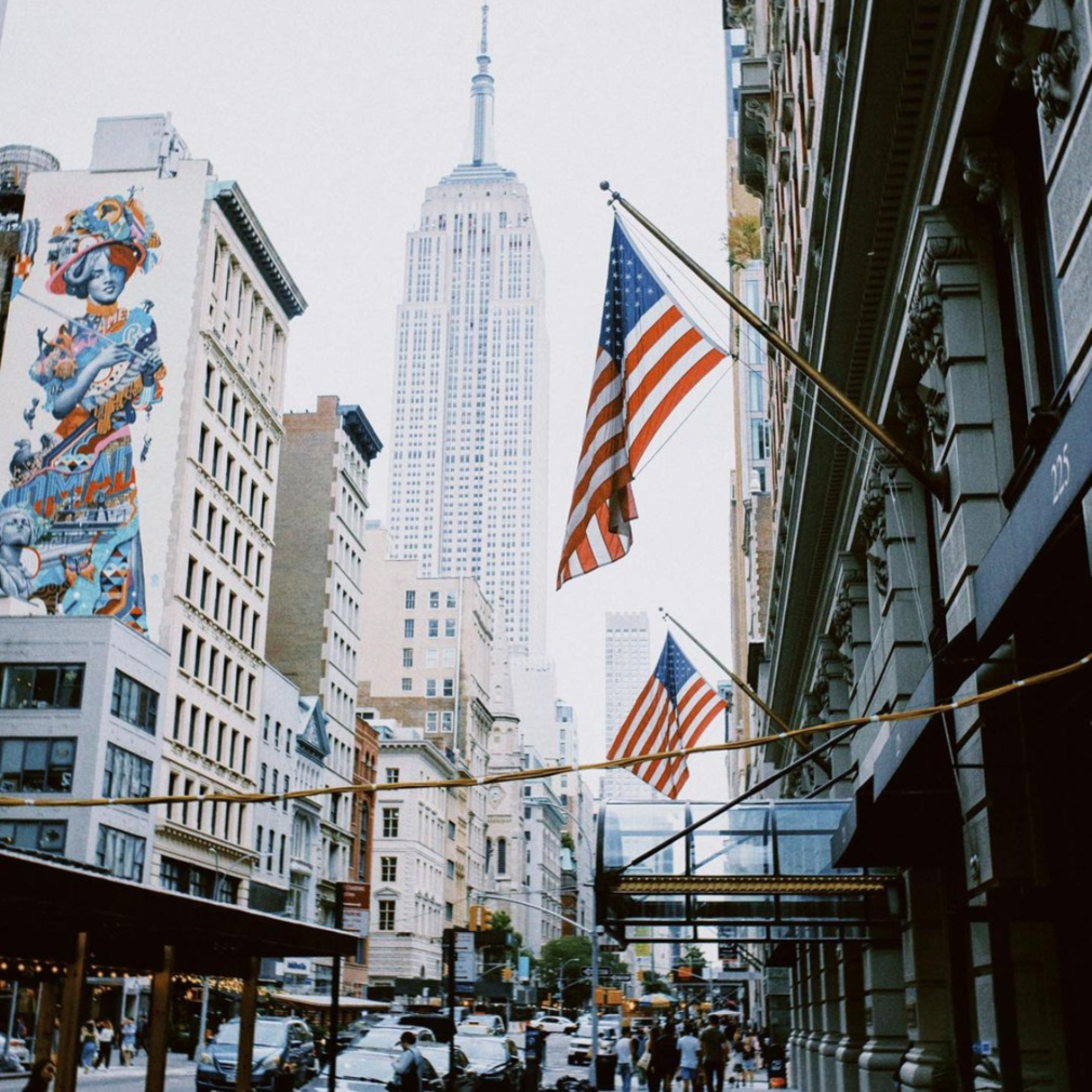 Empire State Building - Instagram @snovamasha