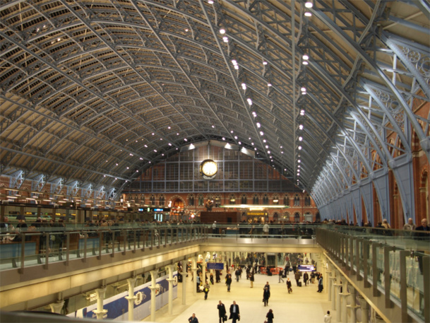 La gare de Saint Pancras à Londres dans laquelle Eurostar va ouvrir un nouveau "Ticket Office" © TOBY - Fotolia.com La gare de Saint Pancras à Londres dans laquelle Eurostar va ouvrir un nouveau "Ticket Office" © TOBY - Fotolia.com