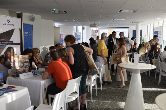 L'Airline Market Place, un évènement apprécié par les compagnies et vendeurs qui peuvent ainsi tous échanger le temps d'une soirée. L'Airline Market Place, un évènement apprécié par les compagnies et vendeurs qui peuvent ainsi tous échanger le temps d'une soirée.