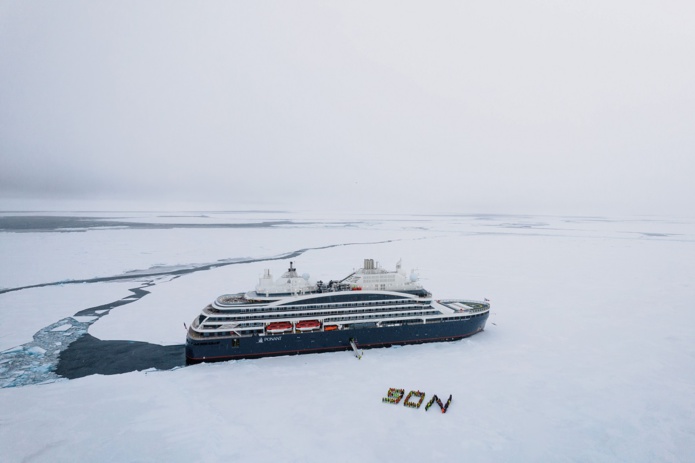 Ponant : les passagers du Commandant Charcot atteignent le pôle Nord géographique