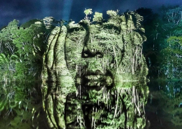 Projections lumineuses dans Les Ecrins (©Club Villages d'Alpinisme) Projections lumineuses dans Les Ecrins (©Club Villages d'Alpinisme)