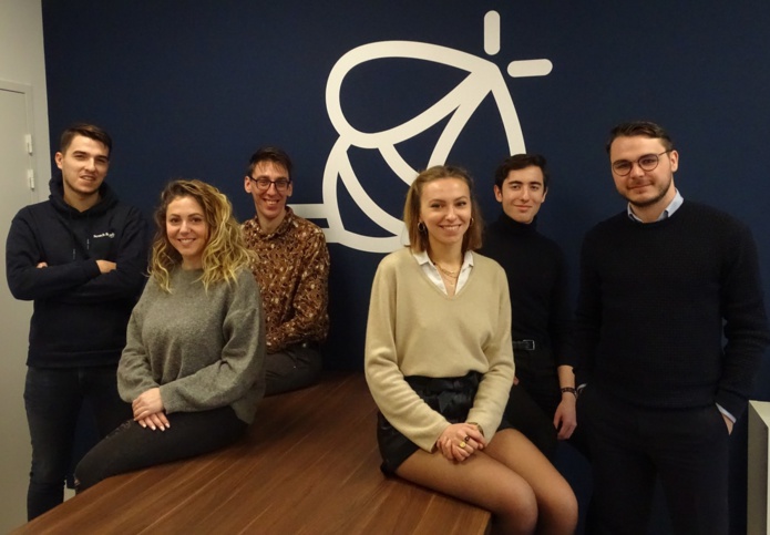 L'équipe de Mobee Travel a signé un accord de distribution avec Leclerc Voyages - DR L'équipe de Mobee Travel a signé un accord de distribution avec Leclerc Voyages - DR