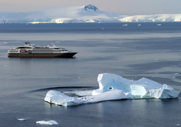 La compagnie affiche clairement sa volonté de développer sa stratégie commerciale concernant les groupes, qui restent un canal de distribution important pour la compagnie - Photo Mathieu_Gesta-Le_Boreal-Antarctica La compagnie affiche clairement sa volonté de développer sa stratégie commerciale concernant les groupes, qui restent un canal de distribution important pour la compagnie - Photo Mathieu_Gesta-Le_Boreal-Antarctica