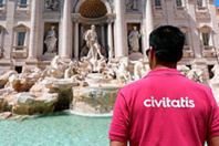 Devant la Fontaine de Trevi lors de la visite guidée en français à Rome © Civitatis Devant la Fontaine de Trevi lors de la visite guidée en français à Rome © Civitatis