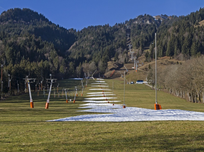 La Sécheresse est surtout un sujet à moyen terme pour les montagnes françaises -Depositphotos @Tinieder La Sécheresse est surtout un sujet à moyen terme pour les montagnes françaises -Depositphotos @Tinieder