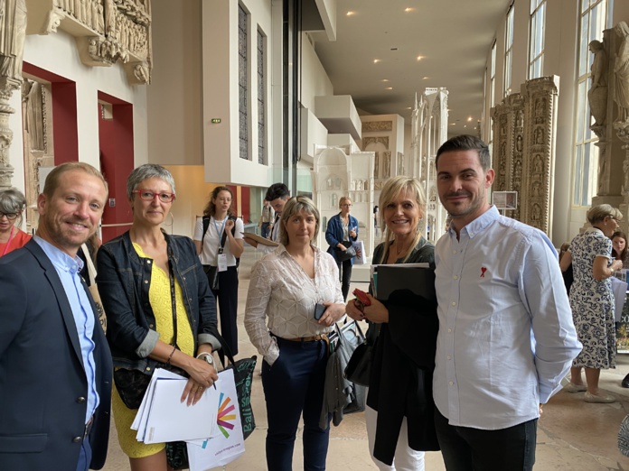 Une délégation d'autocaristes invitée sur le Forum - Voyages Richou et Voyages Ginhoux (©BC) Une délégation d'autocaristes invitée sur le Forum - Voyages Richou et Voyages Ginhoux (©BC)