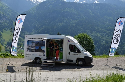Saint-Gervais lance son office du tourisme mobile. DR